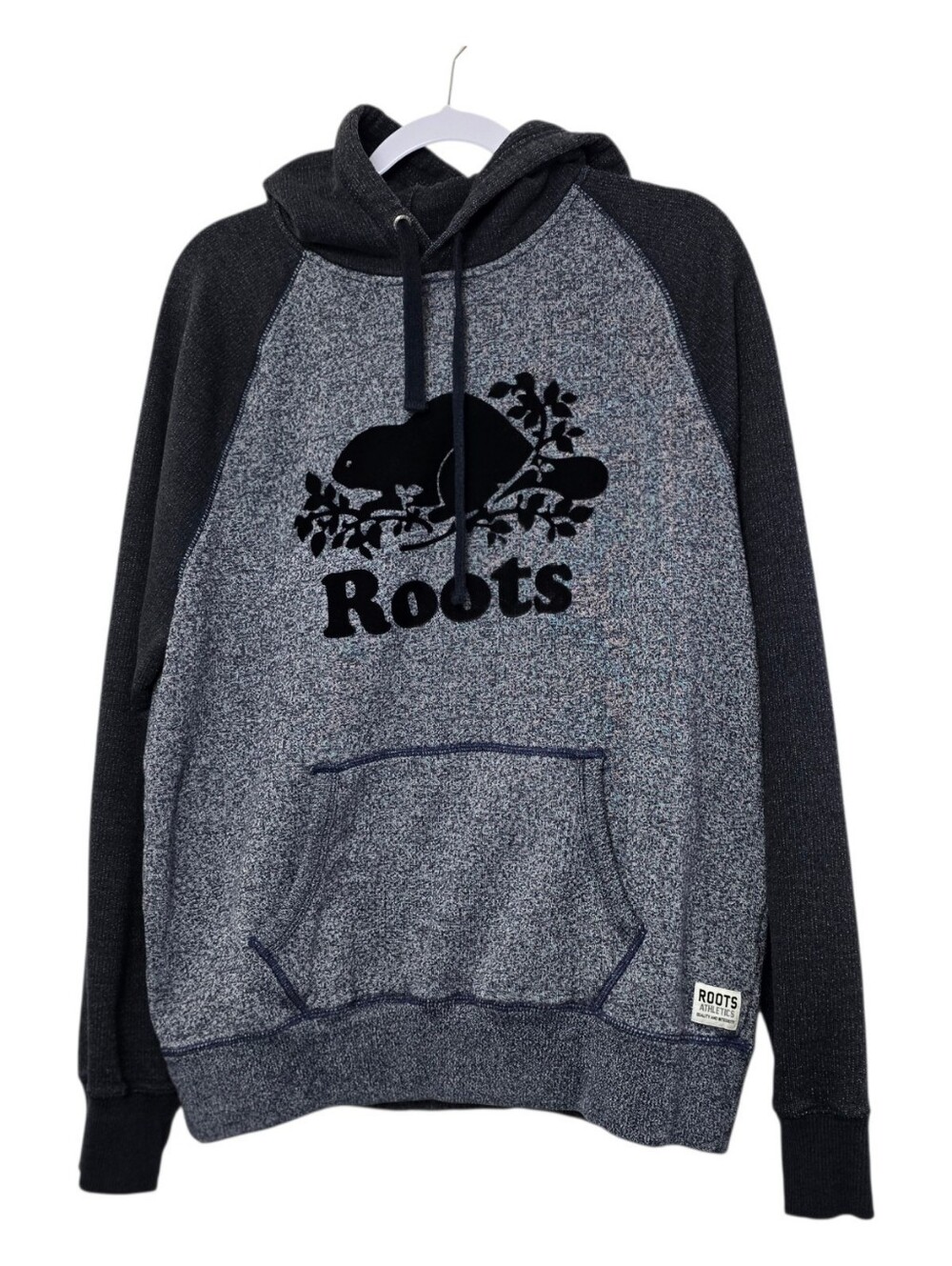 Roots Men’s Beaver Logo Hoodie Black Felt Chest Logo Kangaroo Pocket Sz L Casual